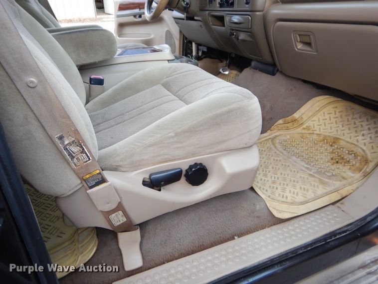 image for item GO9973 2000 Ford Excursion Limited SUV