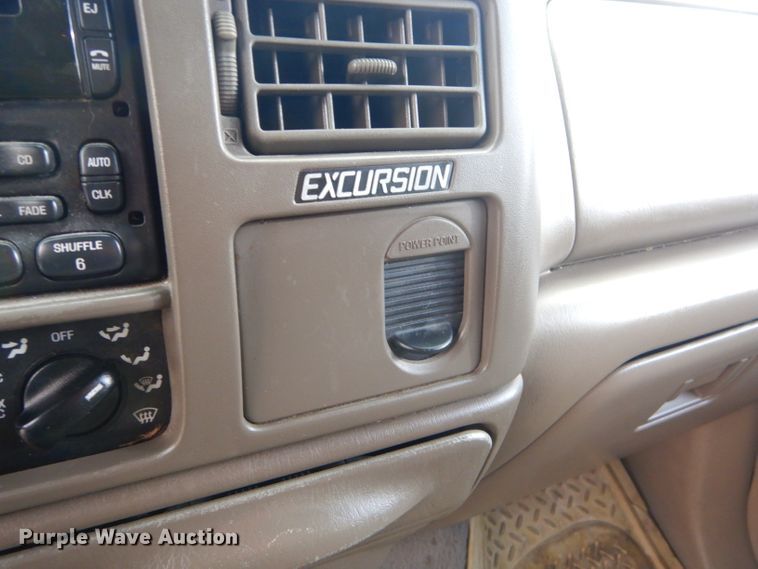 image for item GO9973 2000 Ford Excursion Limited SUV