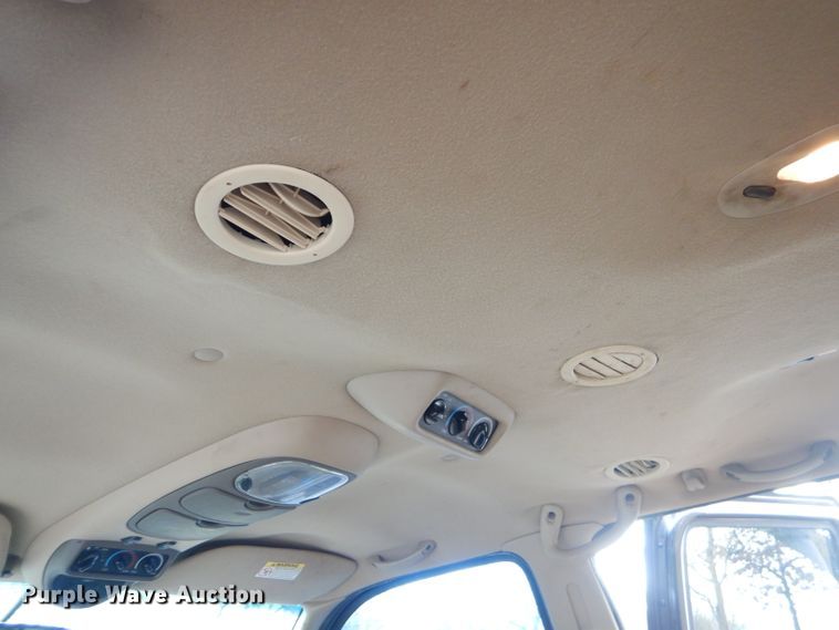 image for item GO9973 2000 Ford Excursion Limited SUV