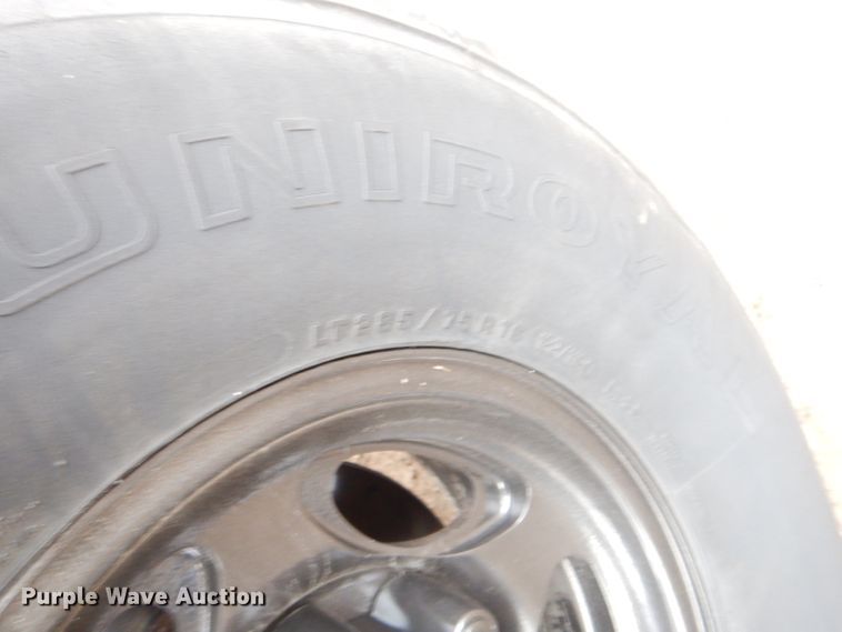 image for item GO9973 2000 Ford Excursion Limited SUV