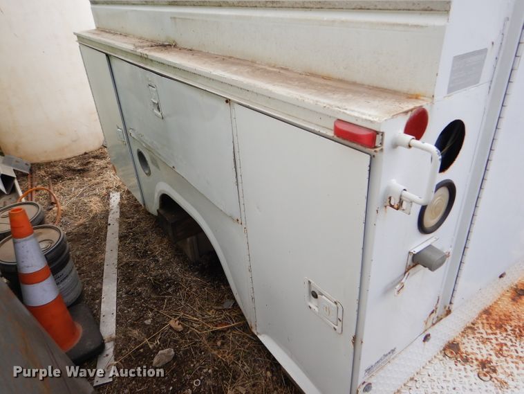 image for item GX9780 Omaha enclosed utility bed