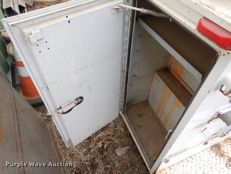 image for item GX9780 Omaha enclosed utility bed