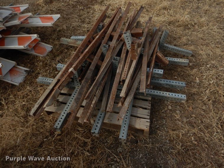 image for item GX9785 (15) type III barricades