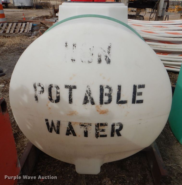 image for item GX9789 Poly water tank