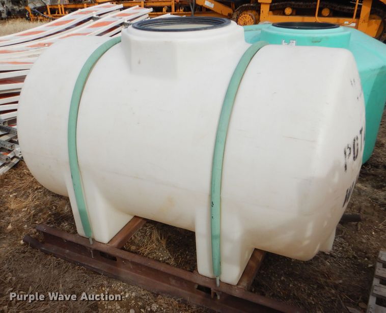 image for item GX9789 Poly water tank