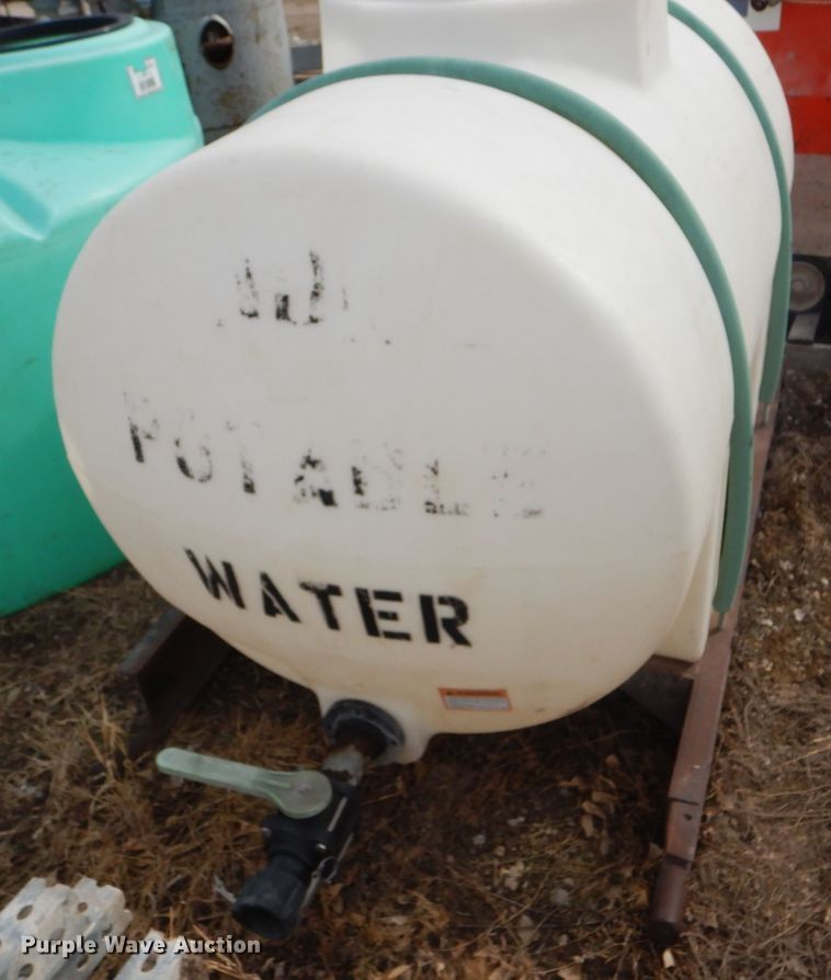 image for item GX9789 Poly water tank