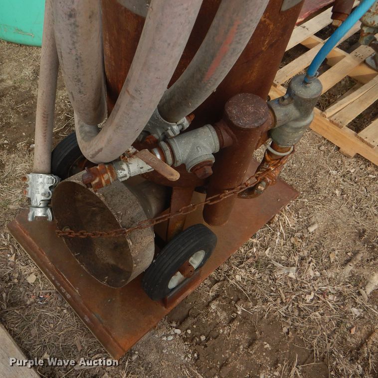 image for item GX9790 1979 Sanstor sandblast tank