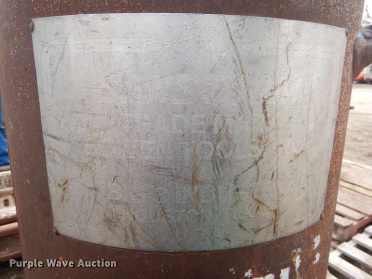 image for item GX9790 1979 Sanstor sandblast tank