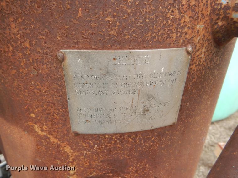 image for item GX9790 1979 Sanstor sandblast tank