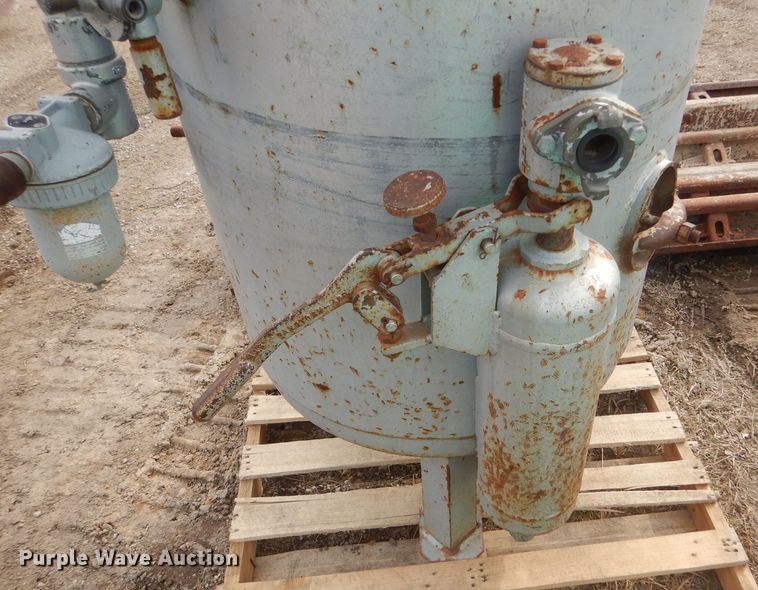 image for item GX9792 2002 MMLJ MPRB sandblast tank