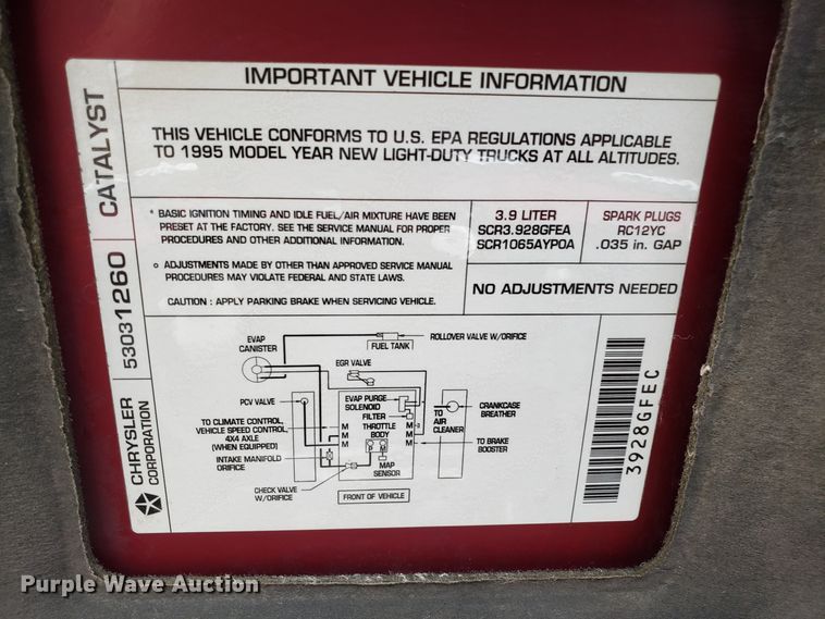 image for item L1471 1995 Dodge Dakota Club Cab pickup truck