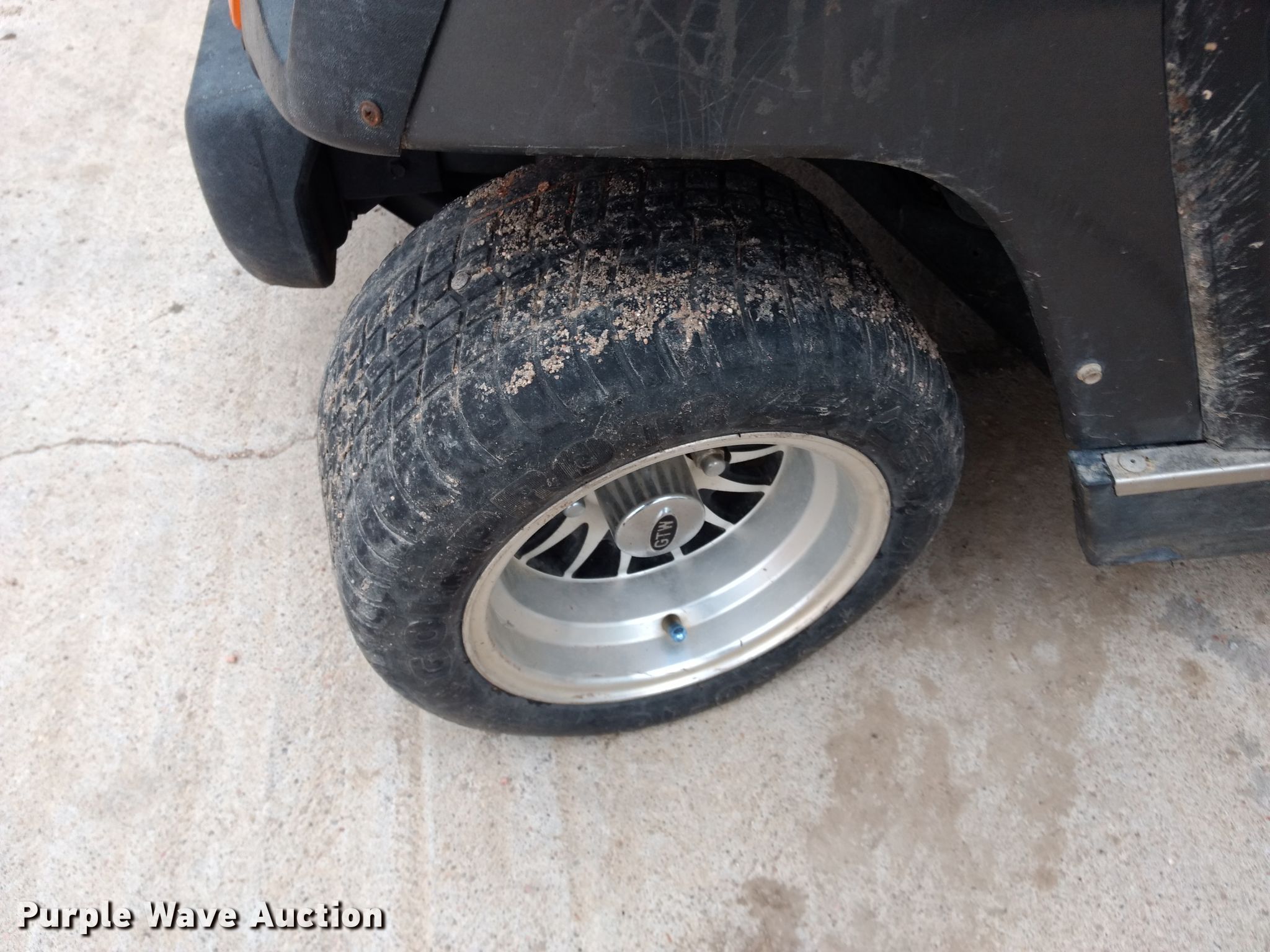 Yamaha golf cart in Garden City, KS Item GX9865 sold Purple Wave