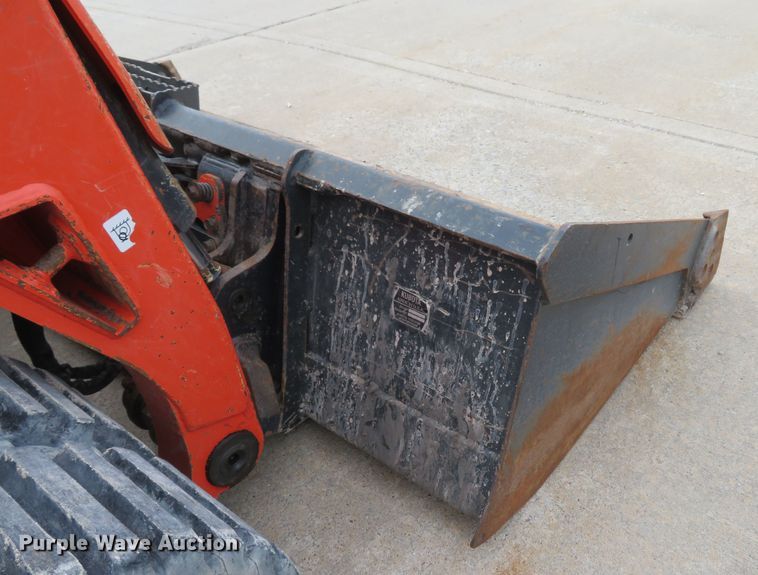 image for item DI2034 2016 Kubota SVL95-2S skid steer