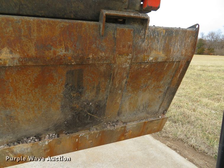 image for item DI2034 2016 Kubota SVL95-2S skid steer