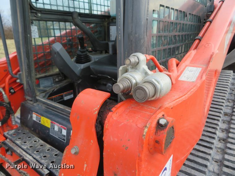 image for item DI2034 2016 Kubota SVL95-2S skid steer