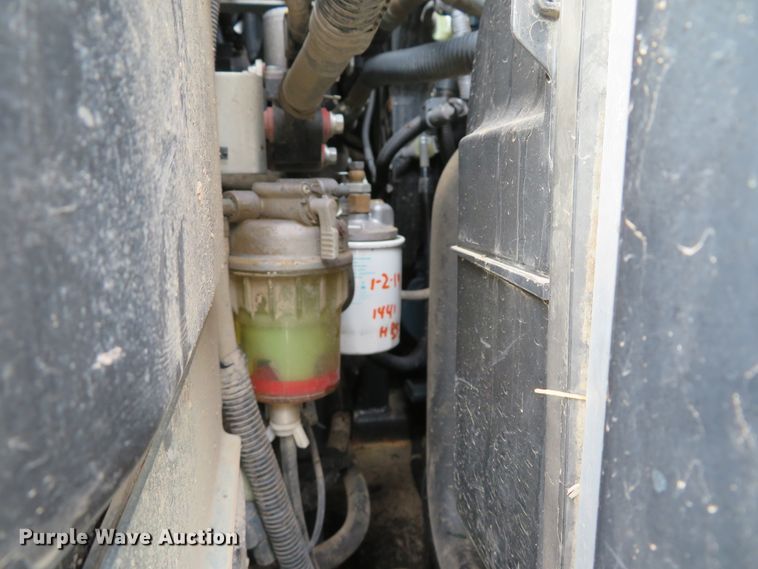 image for item DI2034 2016 Kubota SVL95-2S skid steer