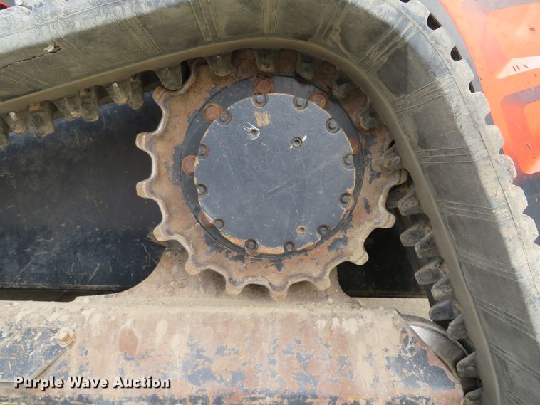 image for item DI2034 2016 Kubota SVL95-2S skid steer