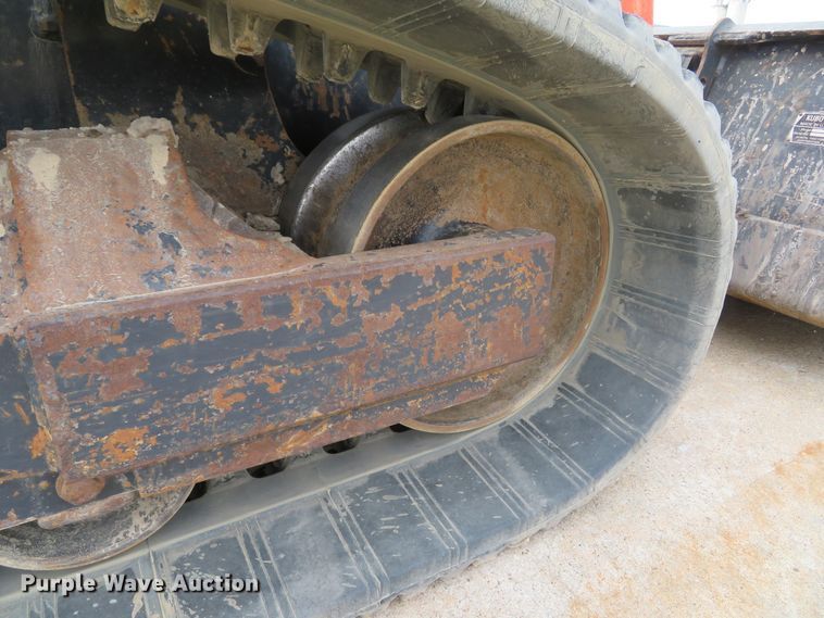 image for item DI2034 2016 Kubota SVL95-2S skid steer