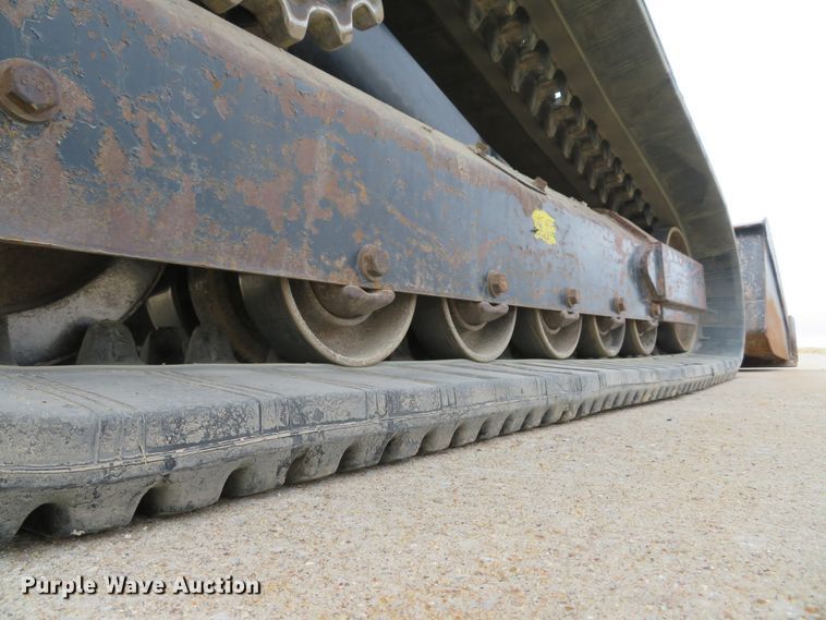 image for item DI2034 2016 Kubota SVL95-2S skid steer