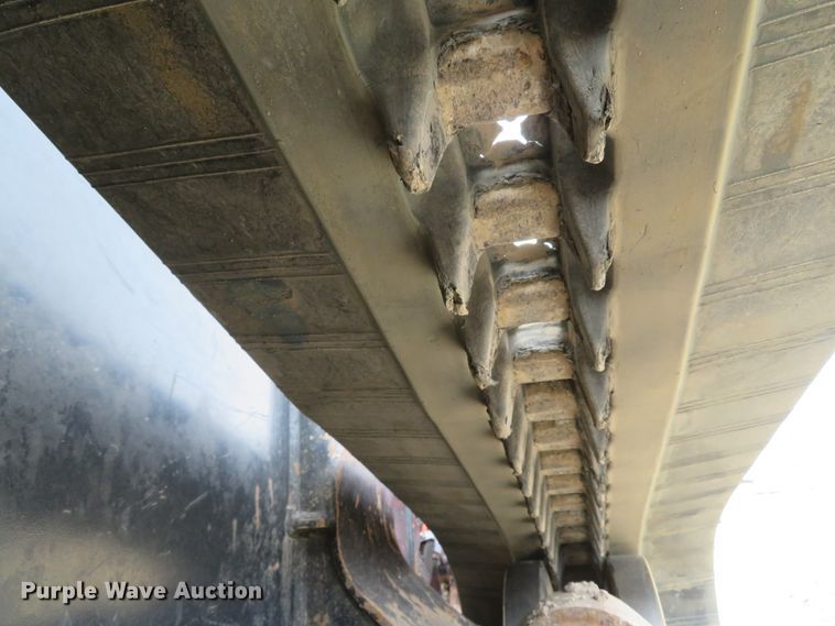 image for item DI2034 2016 Kubota SVL95-2S skid steer