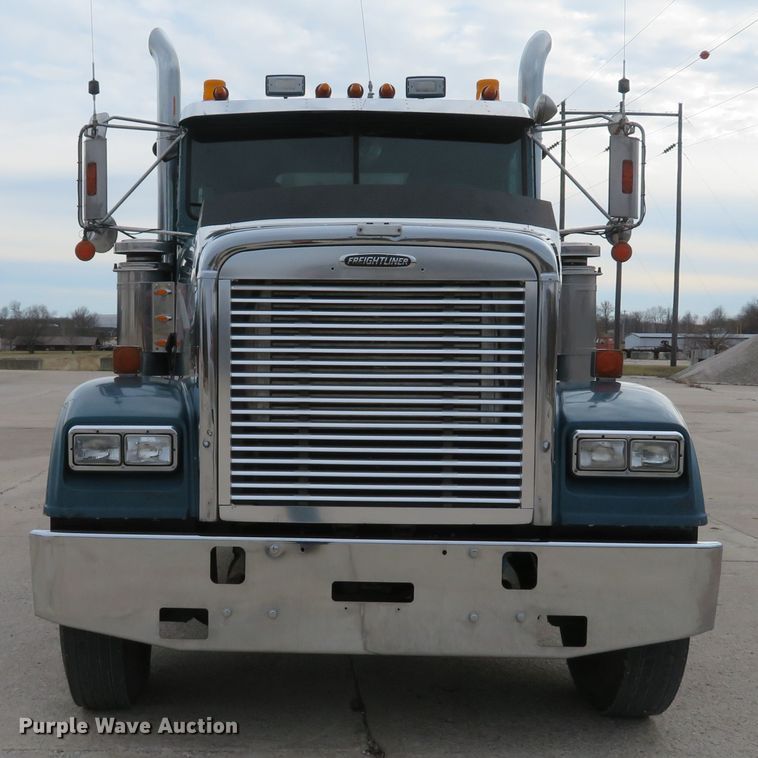 image for item DI2035 1995 Freightliner FLD semi truck