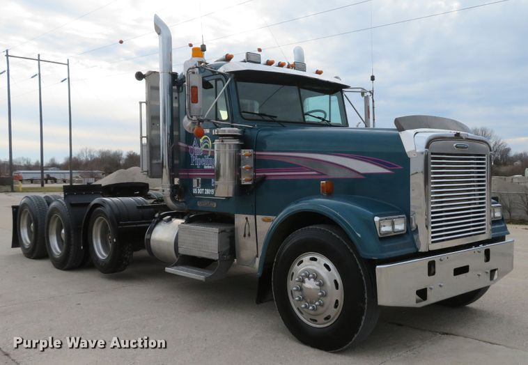 image for item DI2035 1995 Freightliner FLD semi truck