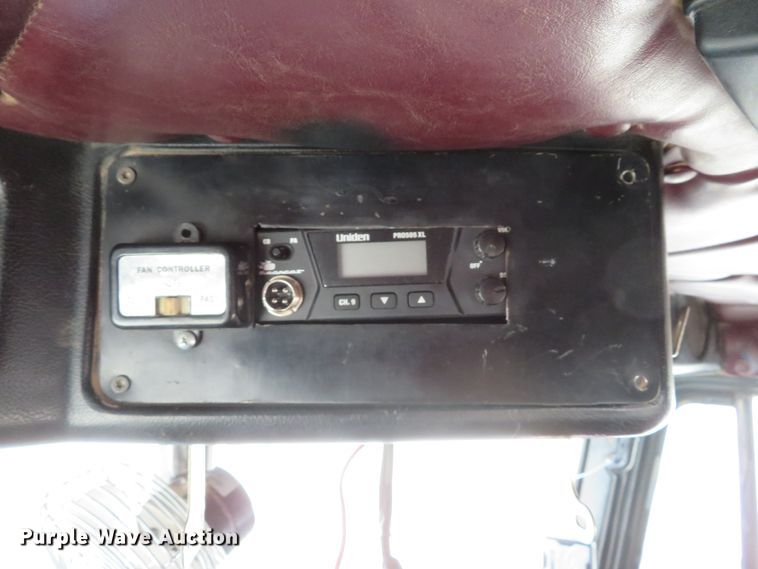 image for item DI2035 1995 Freightliner FLD semi truck