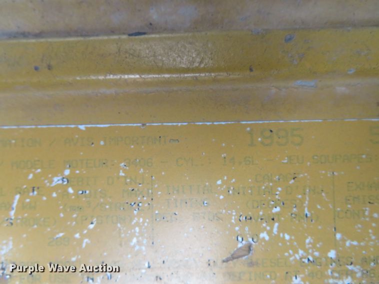 image for item DI2035 1995 Freightliner FLD semi truck