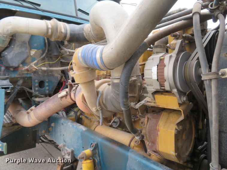 image for item DI2035 1995 Freightliner FLD semi truck