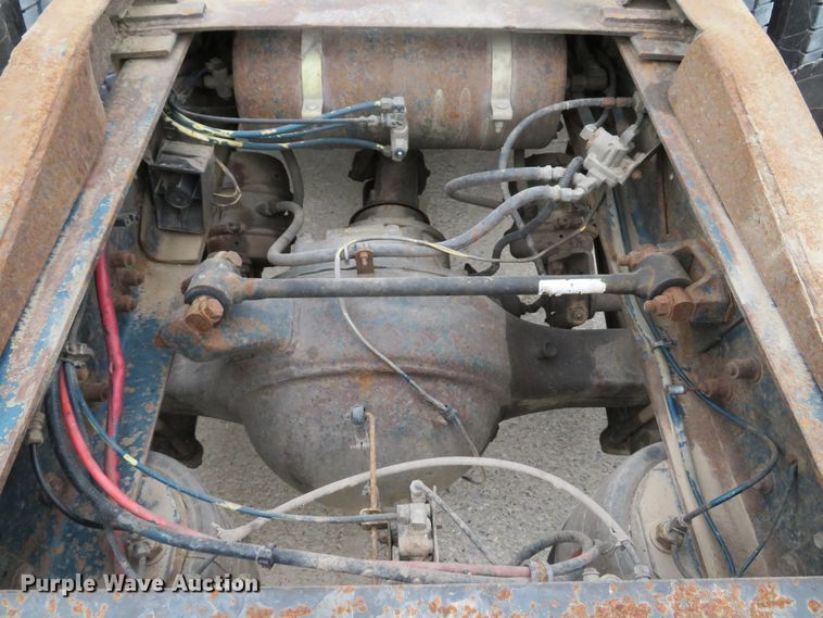 image for item DI2035 1995 Freightliner FLD semi truck