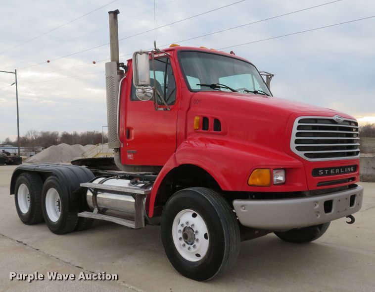 image for item DI2036 2006 Sterling LT9513 semi truck