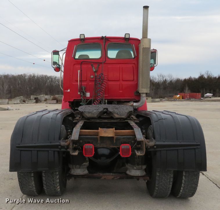 image for item DI2036 2006 Sterling LT9513 semi truck