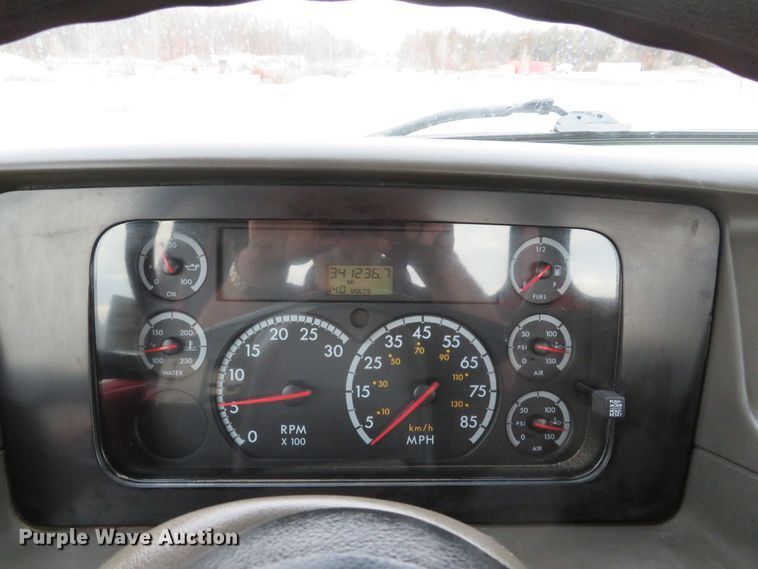 image for item DI2036 2006 Sterling LT9513 semi truck