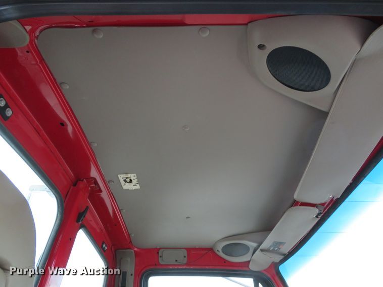 image for item DI2036 2006 Sterling LT9513 semi truck