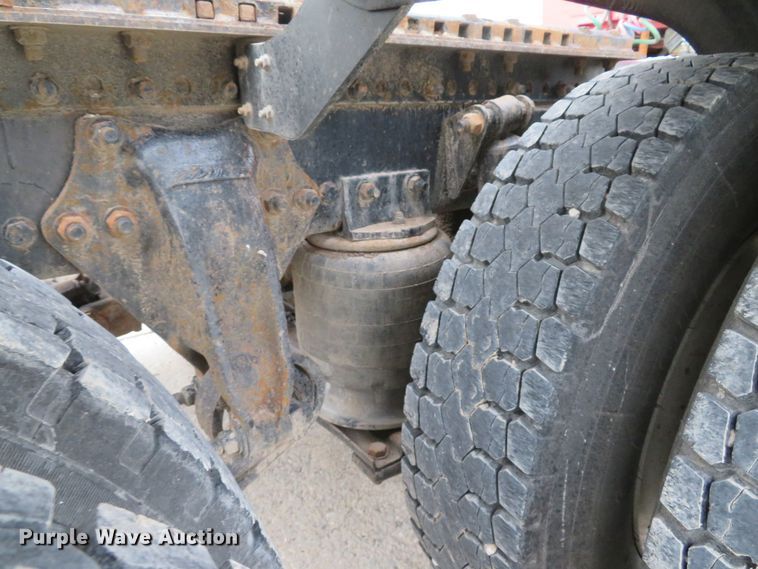 image for item DI2036 2006 Sterling LT9513 semi truck