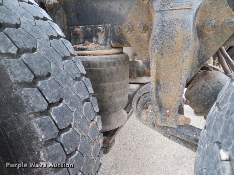 image for item DI2036 2006 Sterling LT9513 semi truck