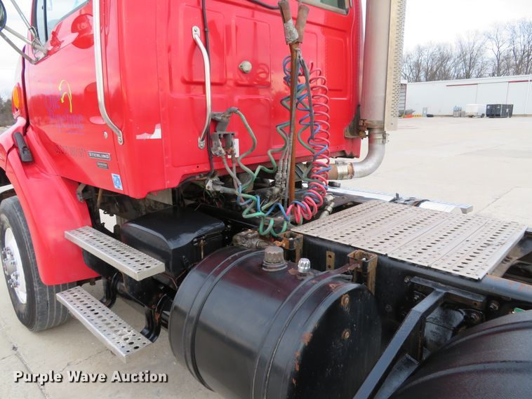 image for item DI2036 2006 Sterling LT9513 semi truck
