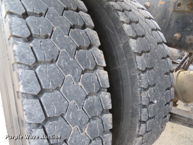 image for item DI2036 2006 Sterling LT9513 semi truck