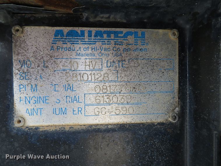 image for item DI2037 2008 Volvo VHD hydrovac truck