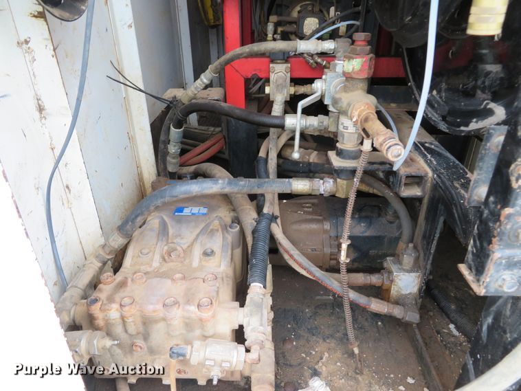 image for item DI2037 2008 Volvo VHD hydrovac truck