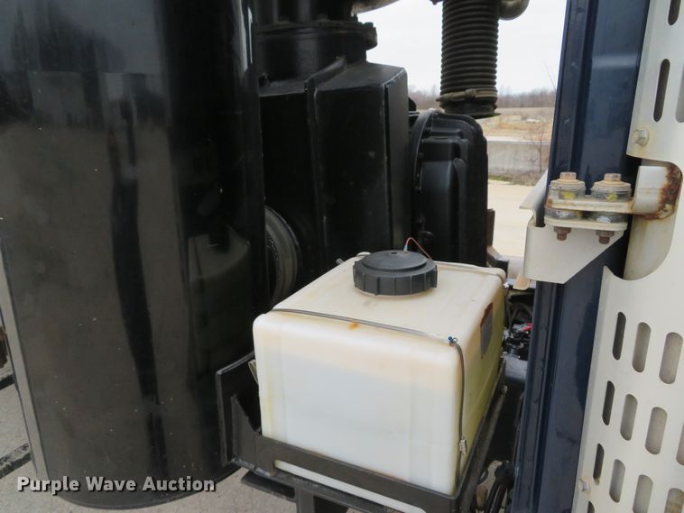 image for item DI2037 2008 Volvo VHD hydrovac truck