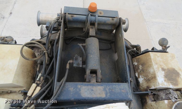 image for item DI2037 2008 Volvo VHD hydrovac truck