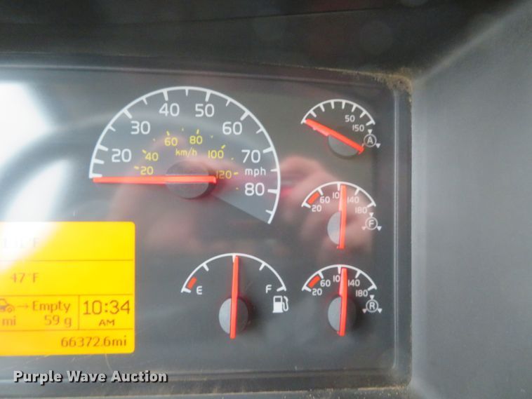 image for item DI2037 2008 Volvo VHD hydrovac truck