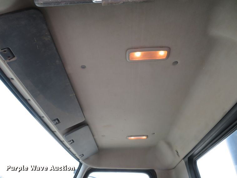 image for item DI2037 2008 Volvo VHD hydrovac truck