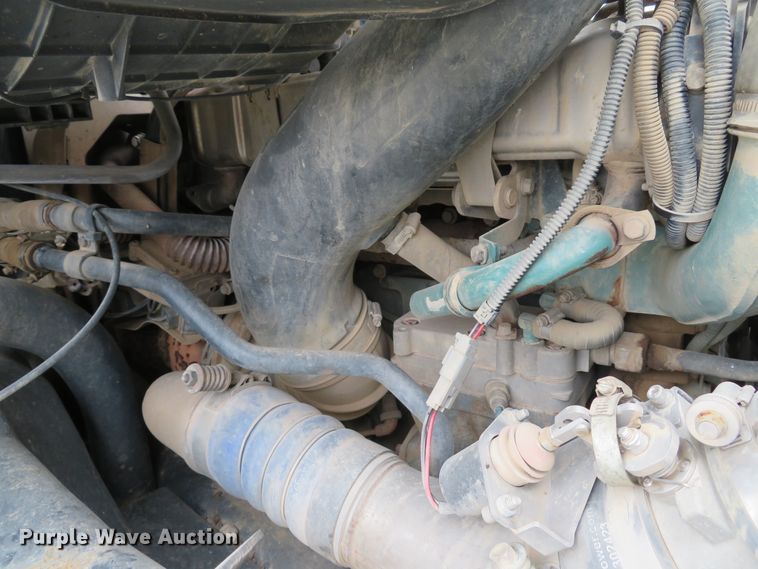 image for item DI2037 2008 Volvo VHD hydrovac truck