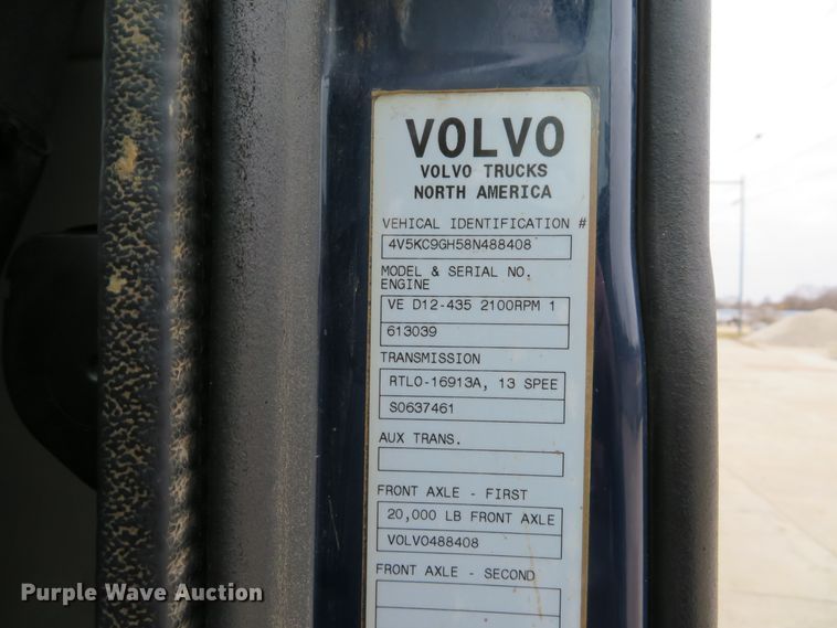 image for item DI2037 2008 Volvo VHD hydrovac truck