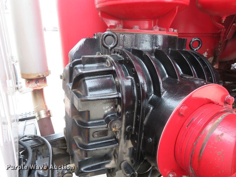 image for item DI2038 1995 Ford L9000 vacuum truck