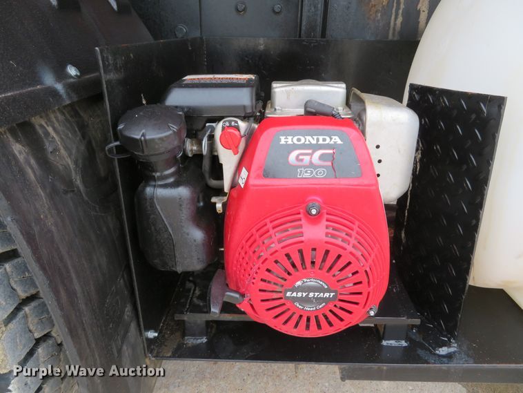 image for item DI2038 1995 Ford L9000 vacuum truck