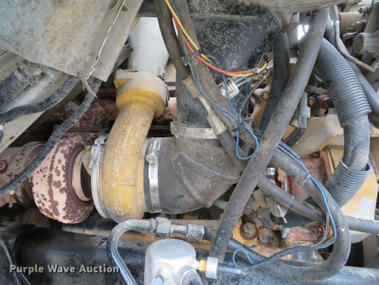 image for item DI2038 1995 Ford L9000 vacuum truck