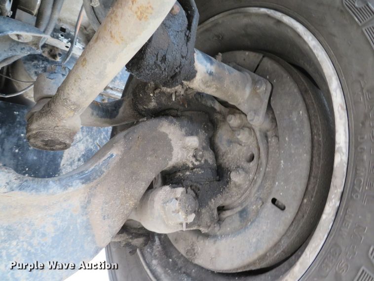 image for item DI2038 1995 Ford L9000 vacuum truck